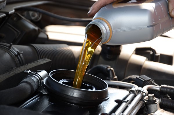 Learn how to properly check engine oil in your rental car with this step-by-step guide from Triocar Rent. Ensure safety and performance before every trip.