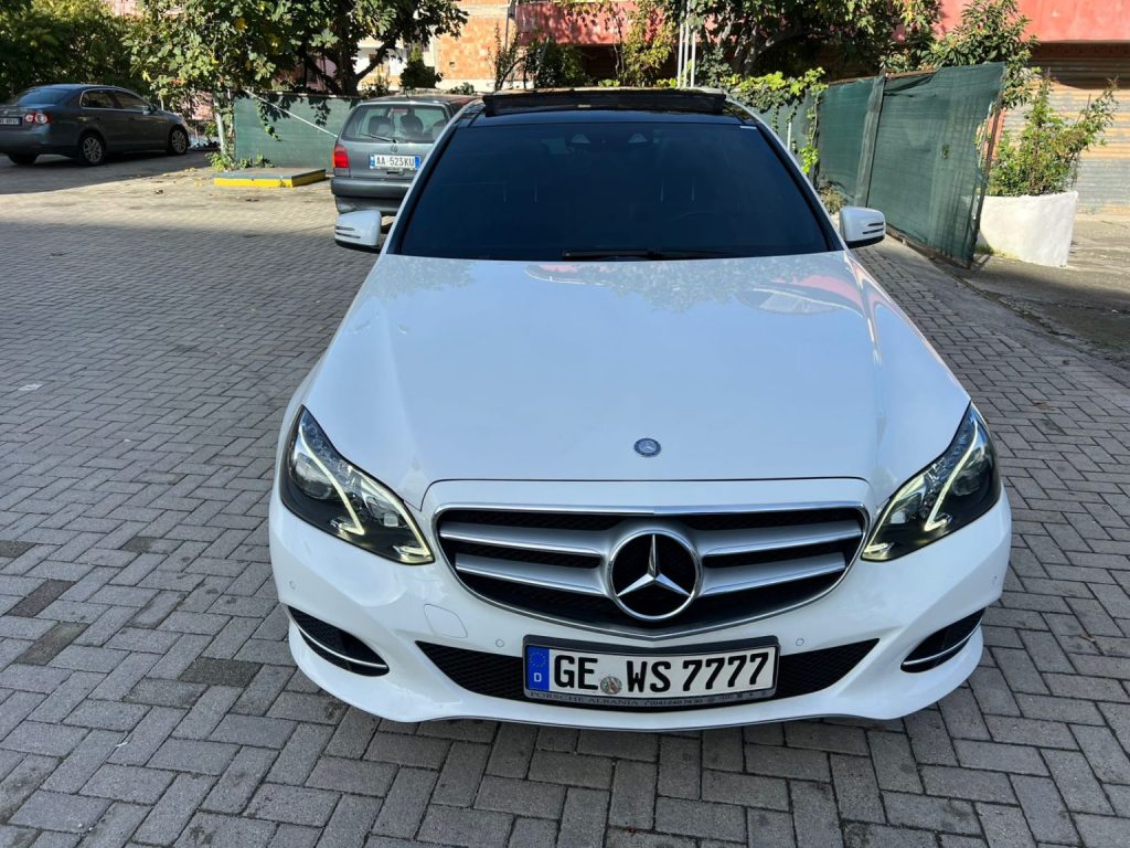 renting a car in Albania